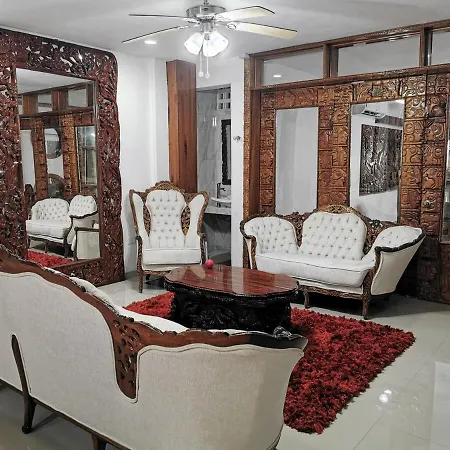 Departamento Arte' Boutique Altabrisa Apartment
